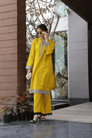 DHOOP